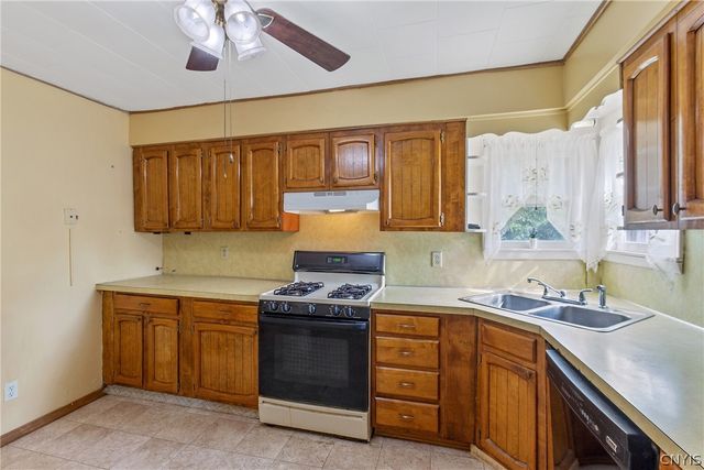 134 Armstrong Rd Road, Geddes, NY 13209