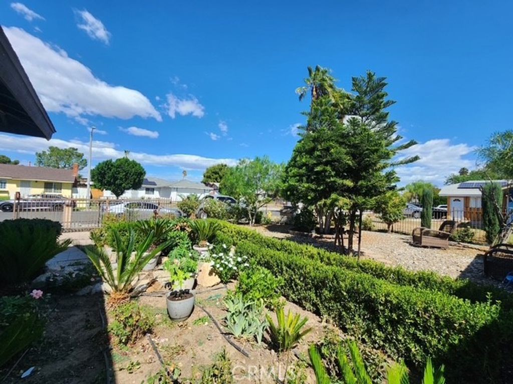 25147 Silver Arrow, Moreno Valley, CA 92553 — photo 4