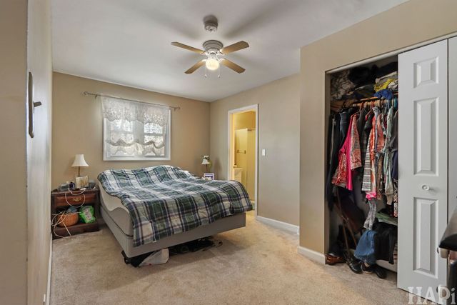 62 Ridge Court, Lindenhurst, IL 60046