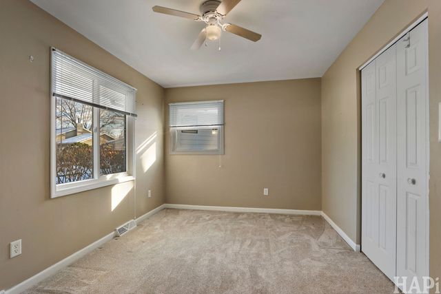 62 Ridge Court, Lindenhurst, IL 60046