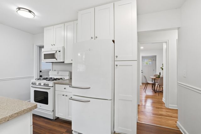 2833 Alabama Avenue S, Minneapolis, MN 55416