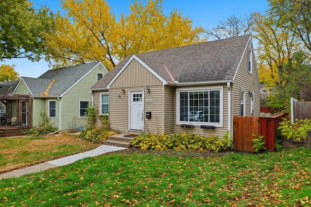 2833 Alabama Avenue S, Minneapolis, MN 55416