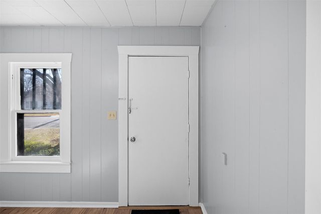 723 E Pecan Street, La Grange, TX 78945