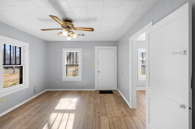 723 E Pecan Street, La Grange, TX 78945