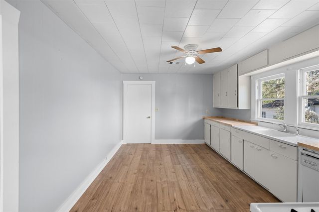 723 E Pecan Street, La Grange, TX 78945