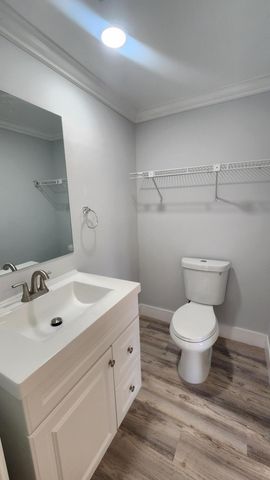 360 Canal Point S, Delray Beach, FL 33444