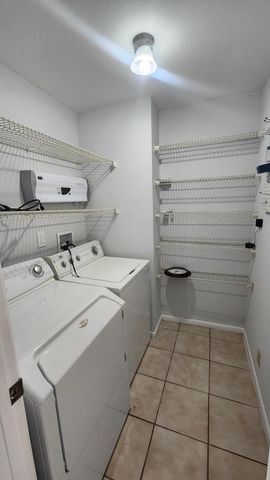 360 Canal Point S, Delray Beach, FL 33444