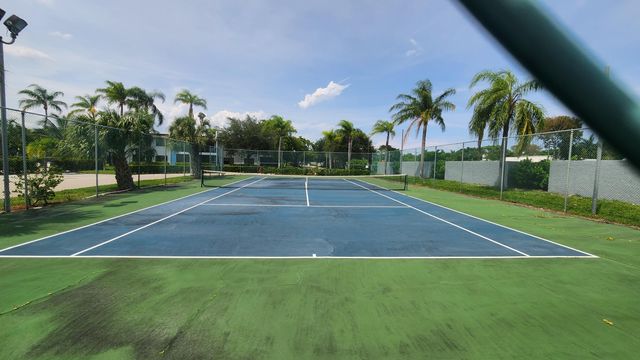 360 Canal Point S, Delray Beach, FL 33444