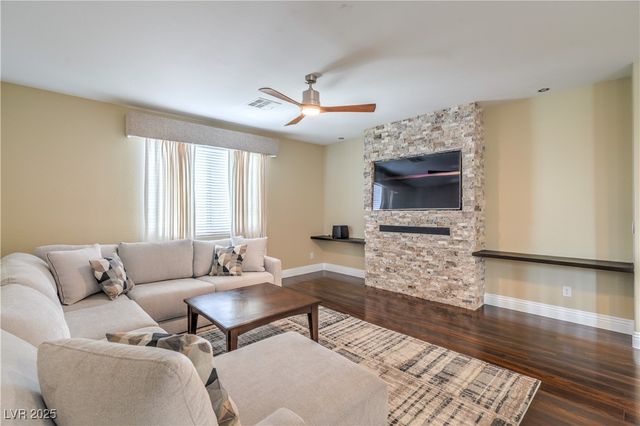 12308 Kings Eagle Street, Las Vegas, NV 89141