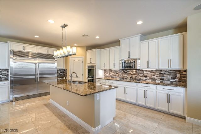 12308 Kings Eagle Street, Las Vegas, NV 89141