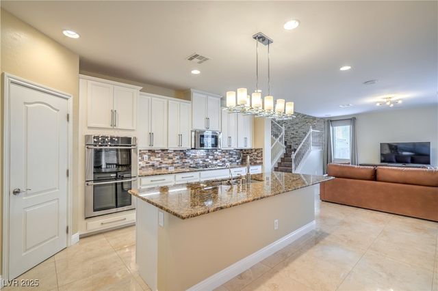 12308 Kings Eagle Street, Las Vegas, NV 89141