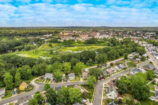 1-3 Perry Avenue, Nashua, NH 03060