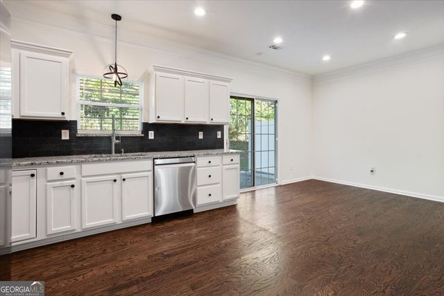 2401 HERITAGE PARK Circle NW 14, Kennesaw, GA 30144