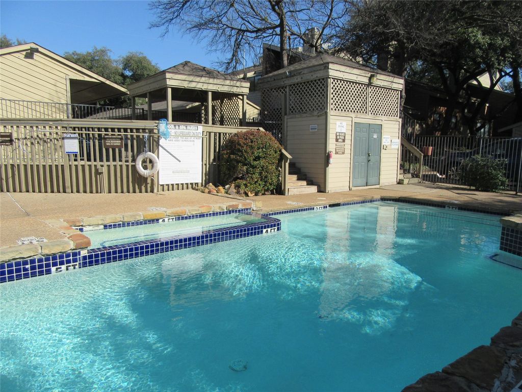 9254 Forest Lane 602, Dallas, TX 75243