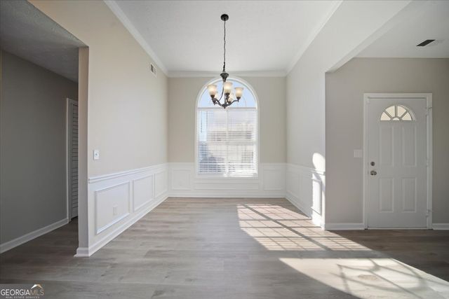 232 Cambridge Dr, Loganville, GA 30052