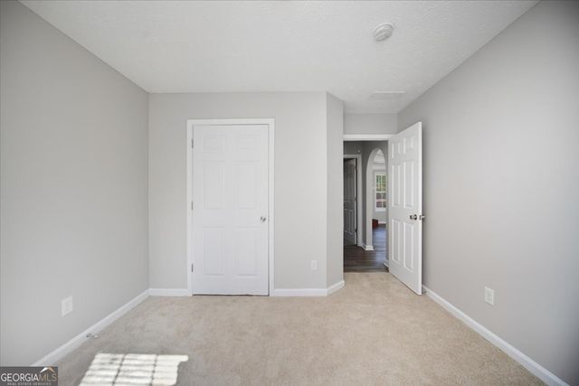 232 Cambridge Dr, Loganville, GA 30052