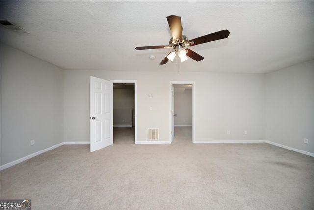 232 Cambridge Dr, Loganville, GA 30052