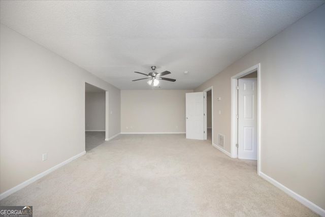 232 Cambridge Dr, Loganville, GA 30052