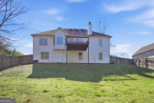 232 Cambridge Dr, Loganville, GA 30052