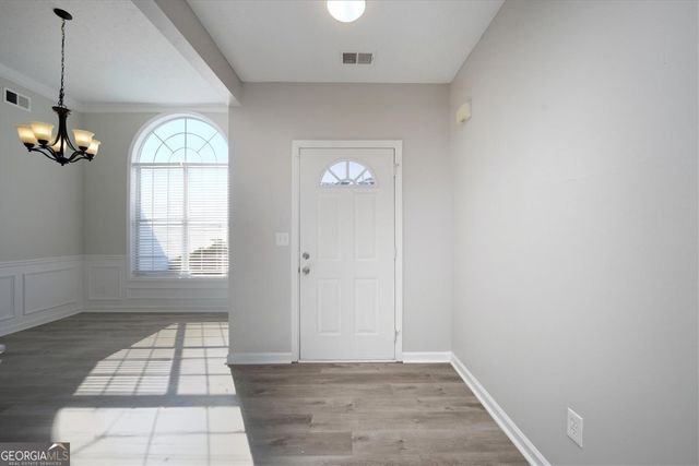 232 Cambridge Dr, Loganville, GA 30052