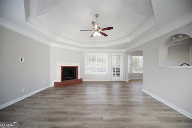 232 Cambridge Dr, Loganville, GA 30052