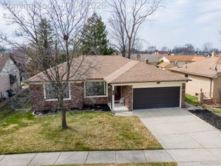 47303 Nola Drive, Macomb Township, MI 48044