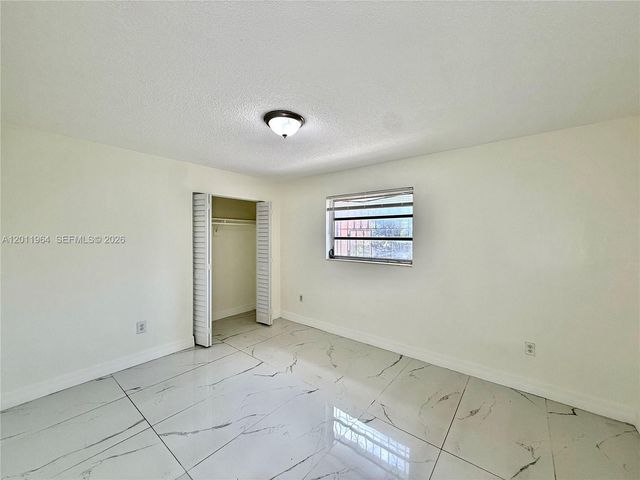 950 NW 109th St 950, Miami, FL 33168
