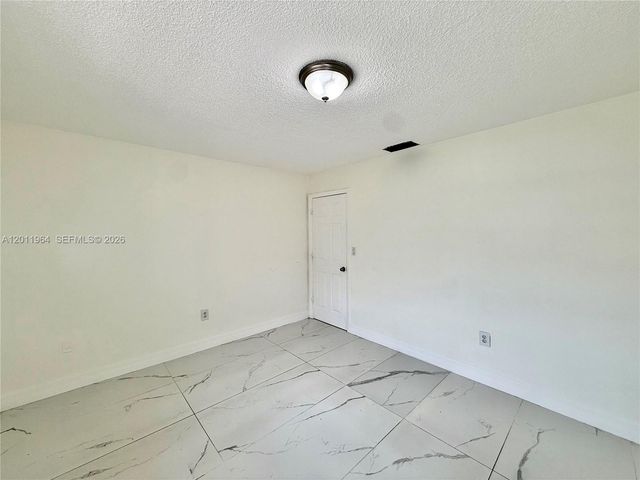 950 NW 109th St 950, Miami, FL 33168