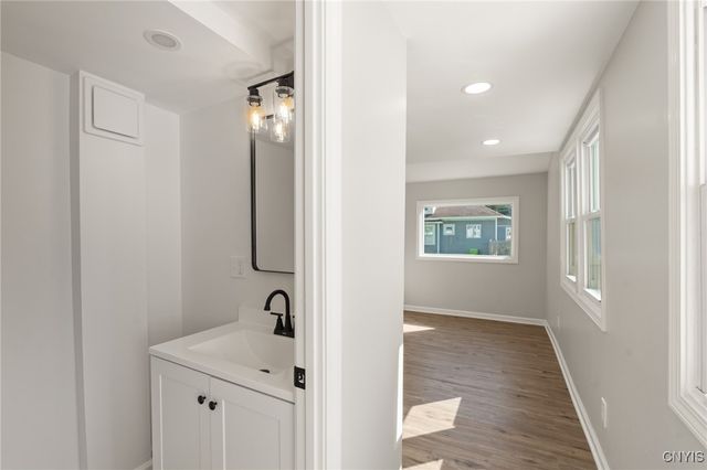 230 Earl Avenue, Salina, NY 13211