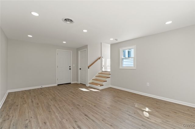 230 Earl Avenue, Salina, NY 13211