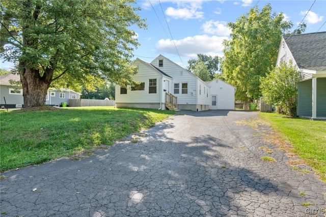 230 Earl Avenue, Salina, NY 13211
