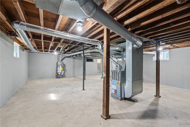 230 Earl Avenue, Salina, NY 13211