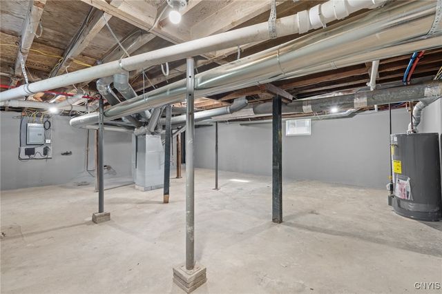 230 Earl Avenue, Salina, NY 13211