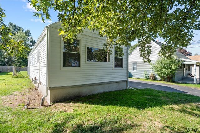 230 Earl Avenue, Salina, NY 13211