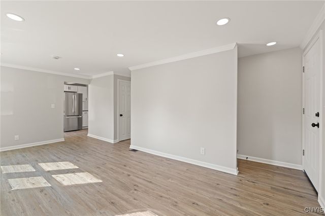 230 Earl Avenue, Salina, NY 13211