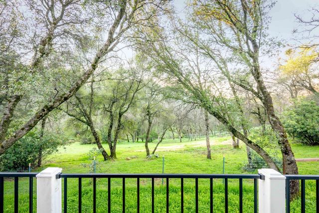 16004 Perimeter Rd, Grass Valley, CA 95949