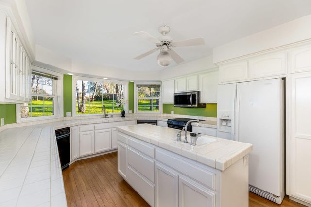 16004 Perimeter Rd, Grass Valley, CA 95949