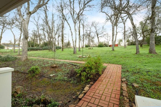 16004 Perimeter Rd, Grass Valley, CA 95949