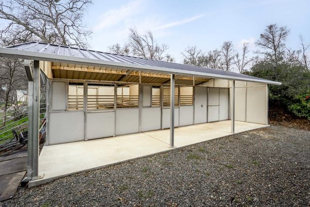 16004 Perimeter Rd, Grass Valley, CA 95949