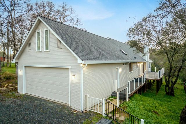 16004 Perimeter Rd, Grass Valley, CA 95949