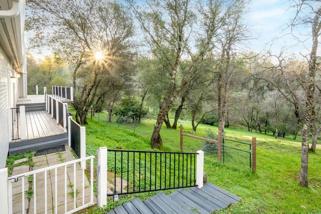 16004 Perimeter Rd, Grass Valley, CA 95949