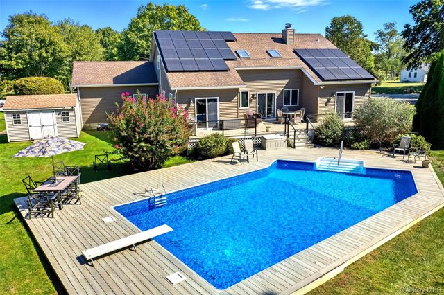 61 Eileen Circle, Jamesport, NY 11947