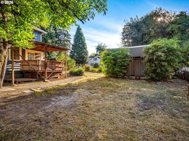 5651 Se KING Rd, Milwaukie, OR 97222