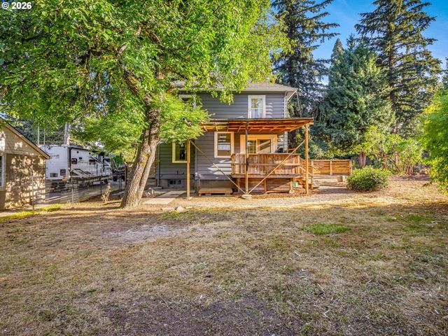 5651 Se KING Rd, Milwaukie, OR 97222