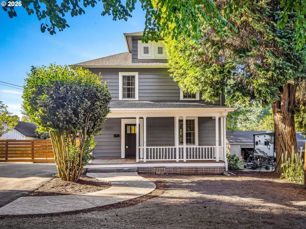 5651 Se KING Rd, Milwaukie, OR 97222