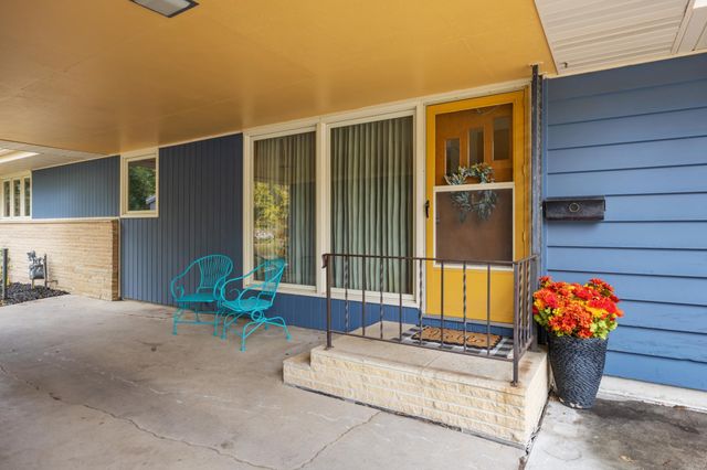 1313 2nd Street S, Moorhead, MN 56560