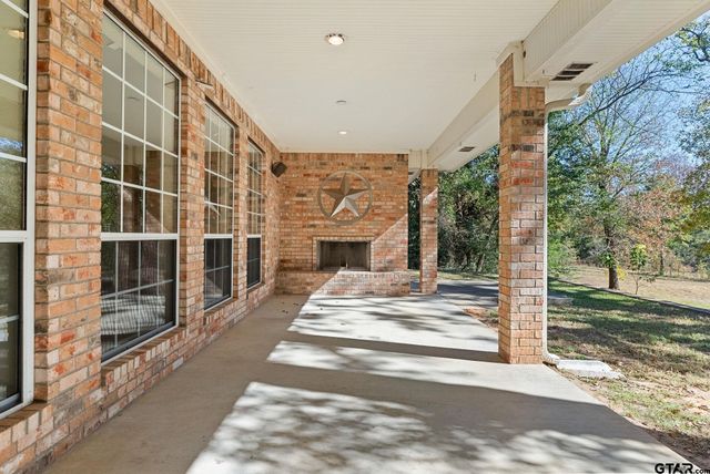 12900 Winding Oak, Lindale, TX 75771