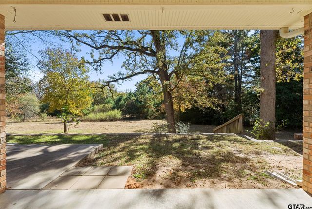 12900 Winding Oak, Lindale, TX 75771