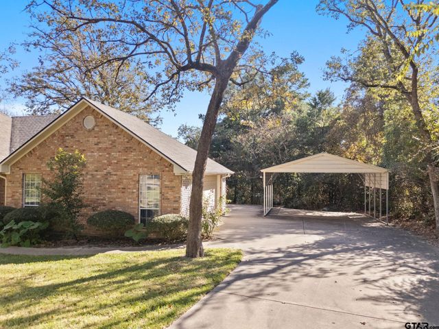 12900 Winding Oak, Lindale, TX 75771