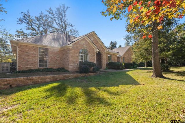 12900 Winding Oak, Lindale, TX 75771